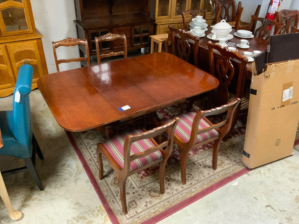 Table w/ 4 Chairs AS IS|281915
