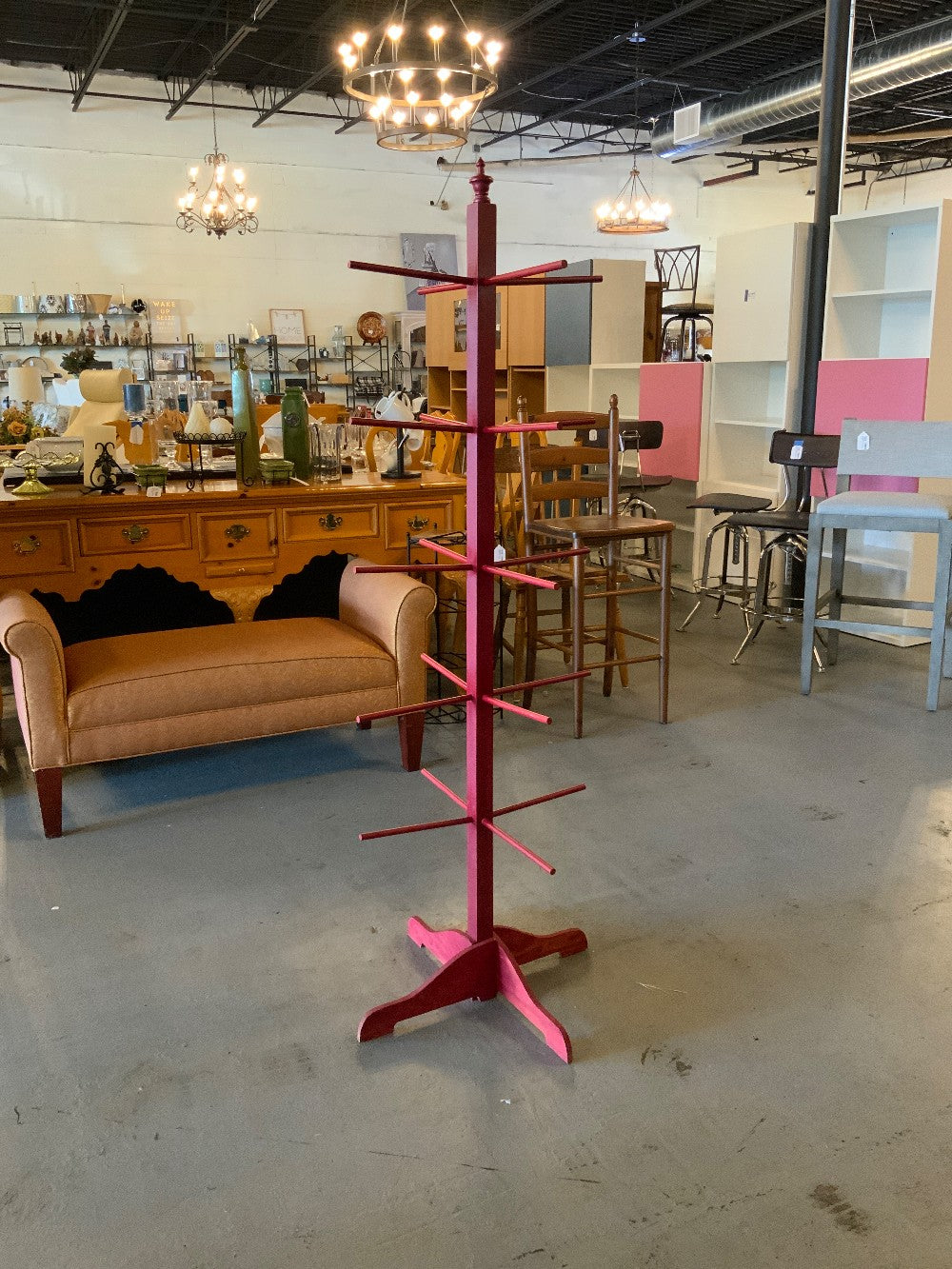 Red Stand|285009
