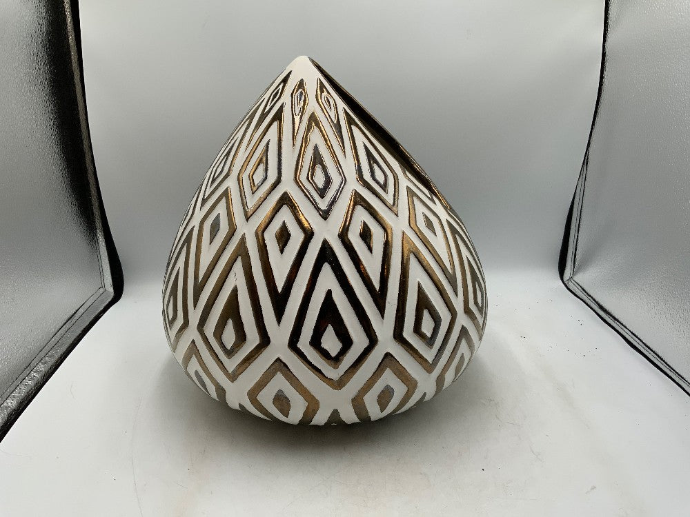 Large Gold/ White Vase|287975