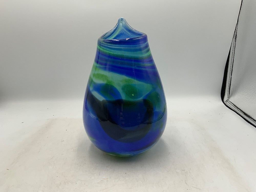 Kelly Sheehan Signed Glass Art Vase|288734
