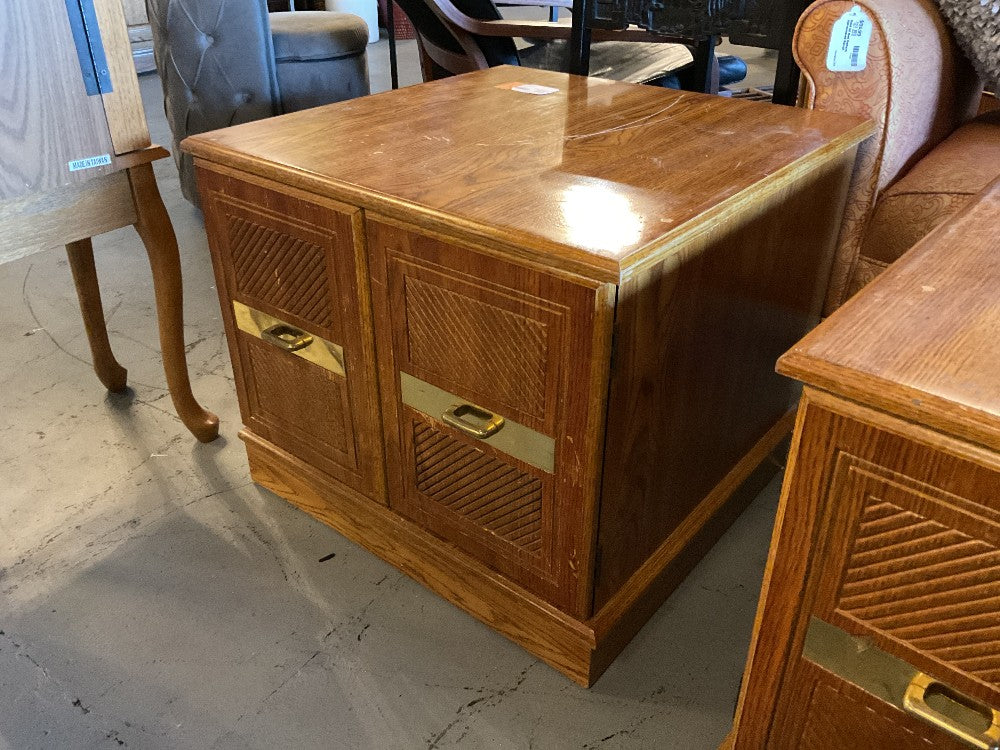 End Table AS IS|289163