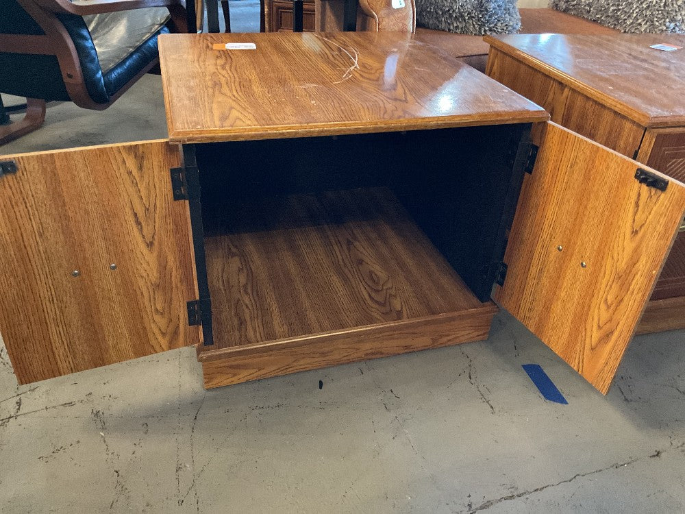 End Table AS IS|289165