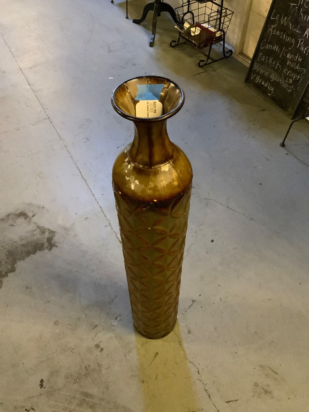 XL Metal Vase|289693