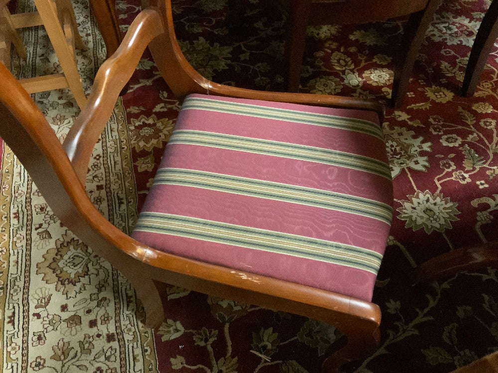 Table w/ 4 Chairs AS IS|281917