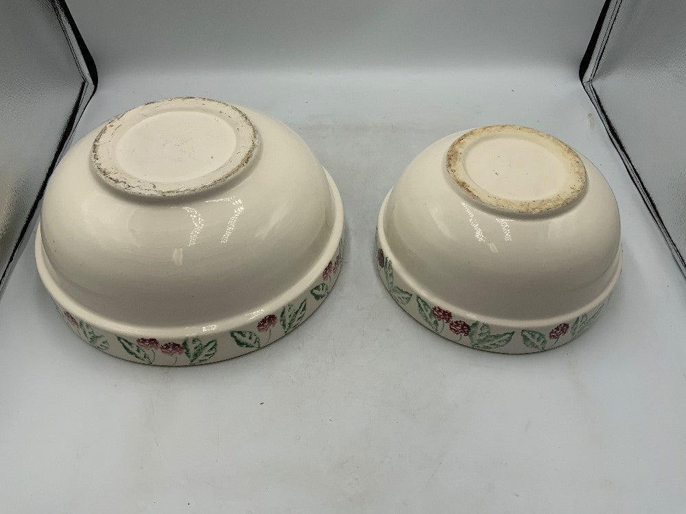 Set of 2 Vtg Crock Shop Apple & Ivy Bowls|282061