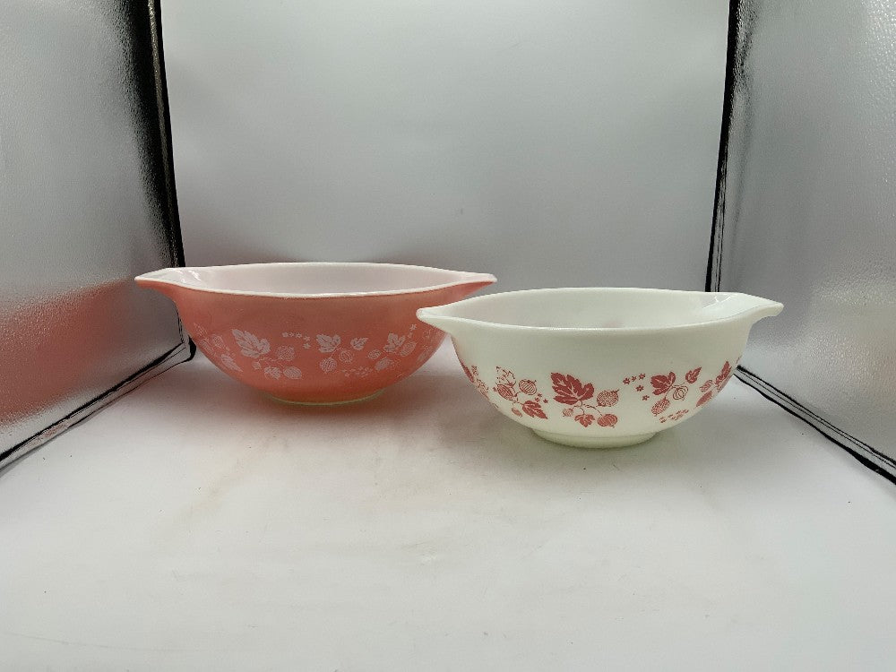 Set of 3 Pyrex Cinderella Pink Gooseberry Mixing Bowls|282265