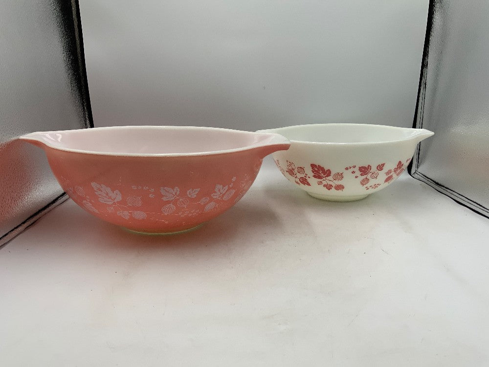 Set of 3 Pyrex Cinderella Pink Gooseberry Mixing Bowls|282267