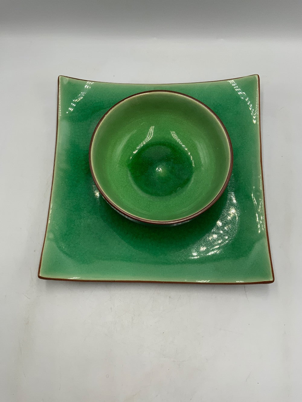Stoneware Green Bowl / Plate|282774