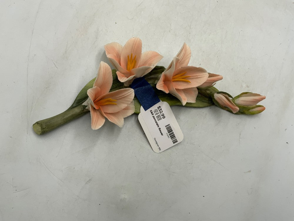 E&R porcelain flower|285369