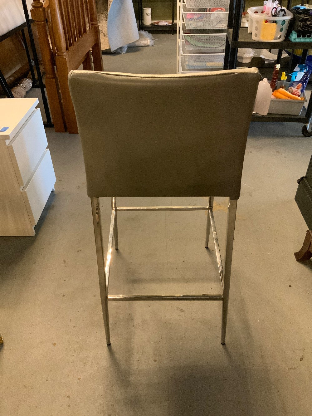 Gray/chrome Barstool|286010
