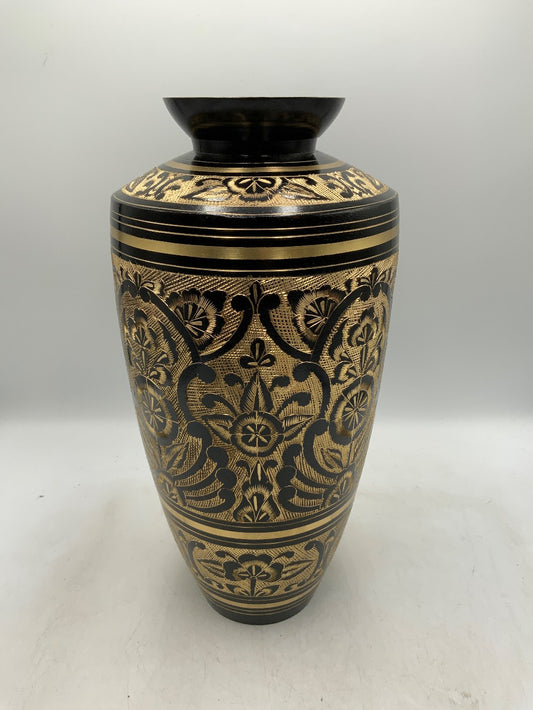 Lg Black / Brass Vase|287546