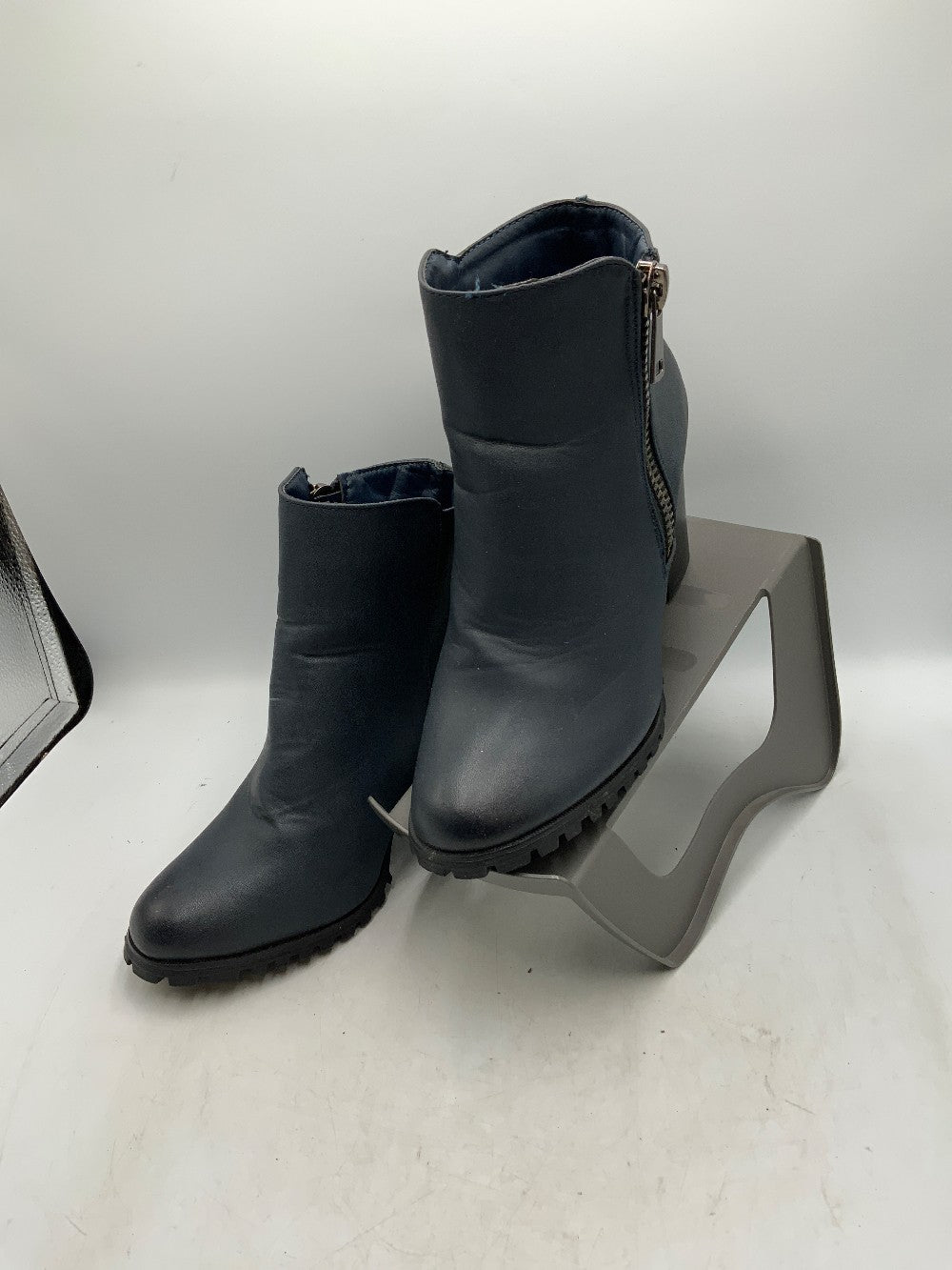Seven - Booties Sz 7|287618