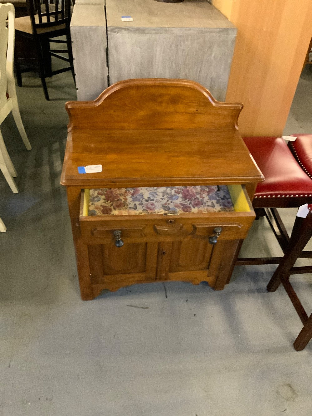 Wooden Cabinet|287900