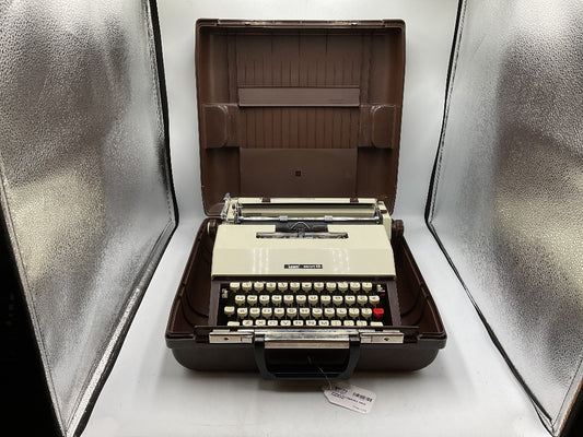 Vintage Montgomery Ward Typewriter|288395