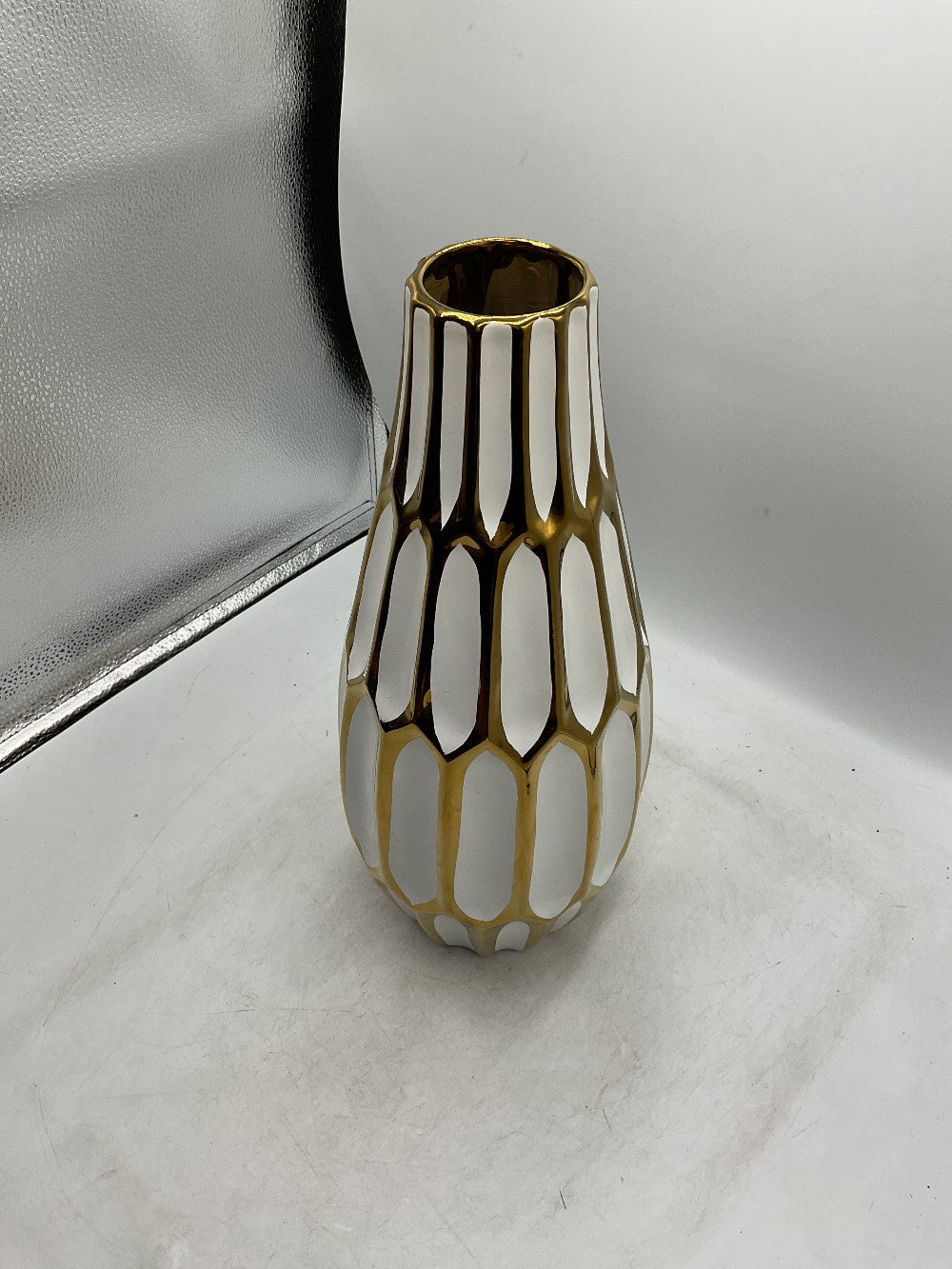 Lg Gold / White Vase|288455