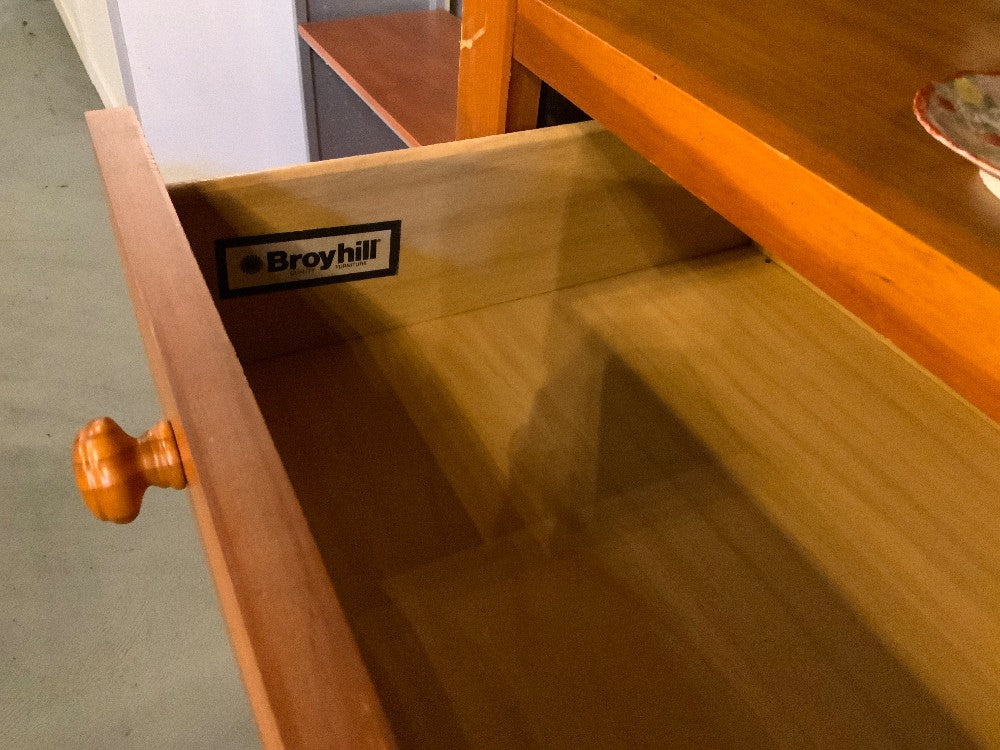 Broyhill Bookcase with Drawer and Shelves|289151