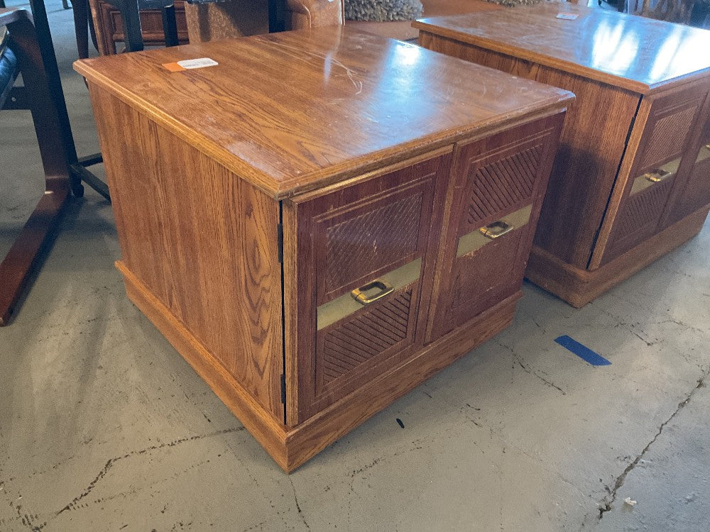 End Table AS IS|289164