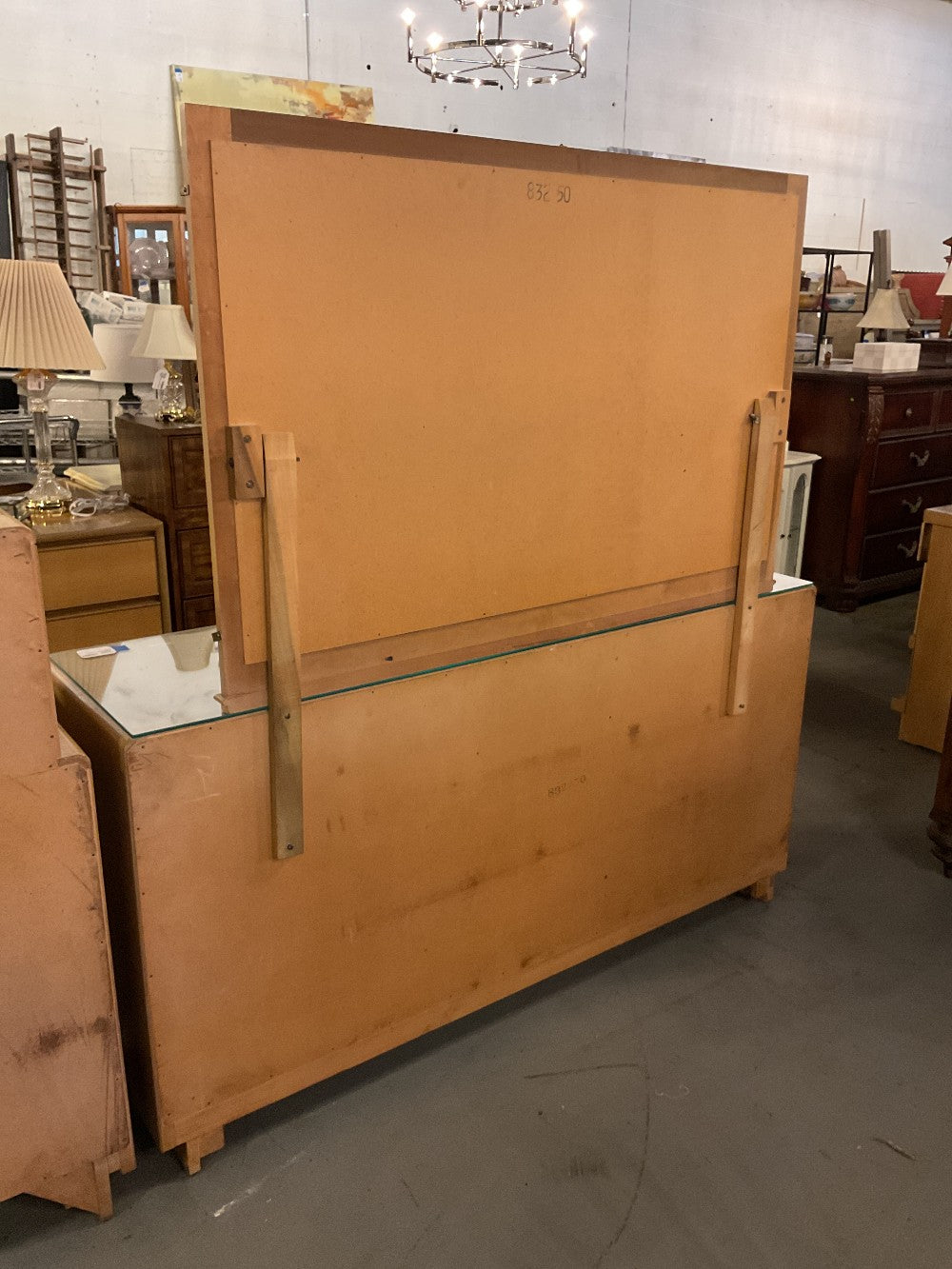 MCM Kroehler Dresser w Mirror|289216