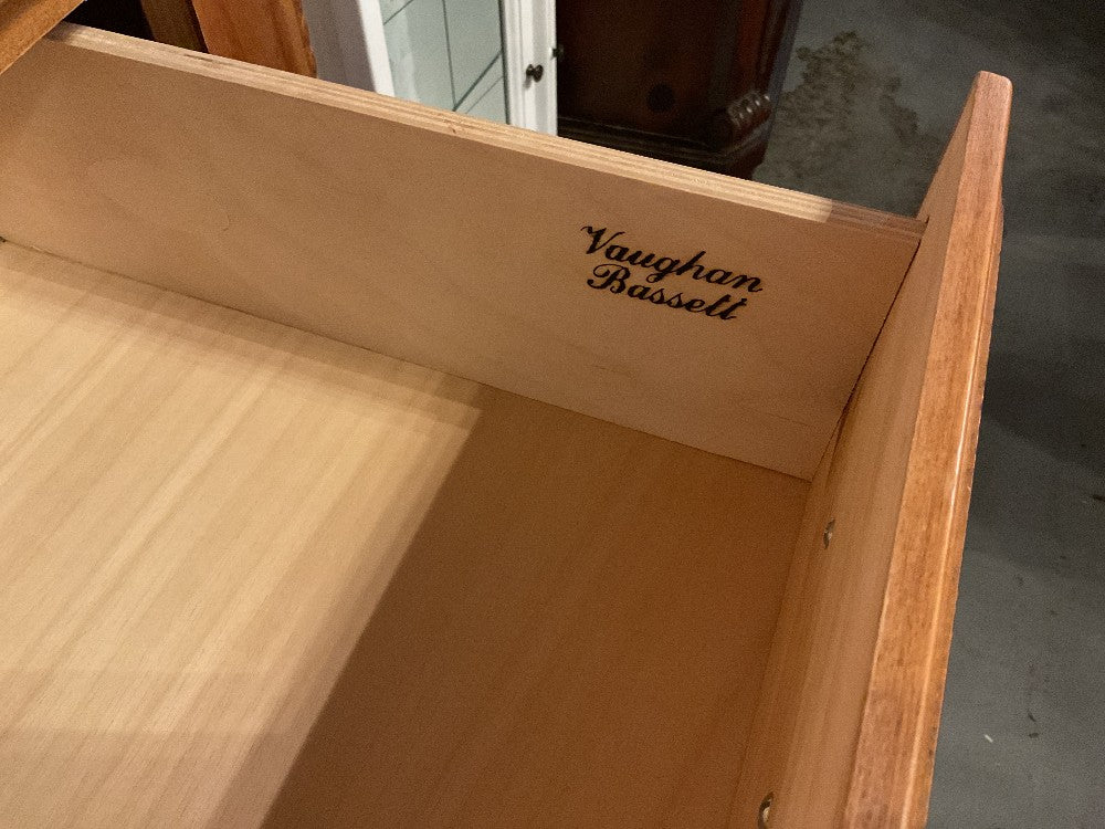 Vaughan Bassett Clothing Armoire|289277