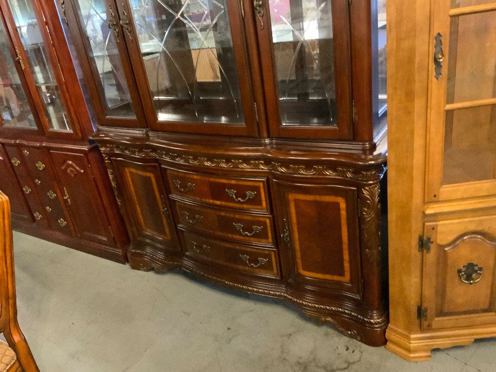 Large Ornate China Hutch AS IS|289312