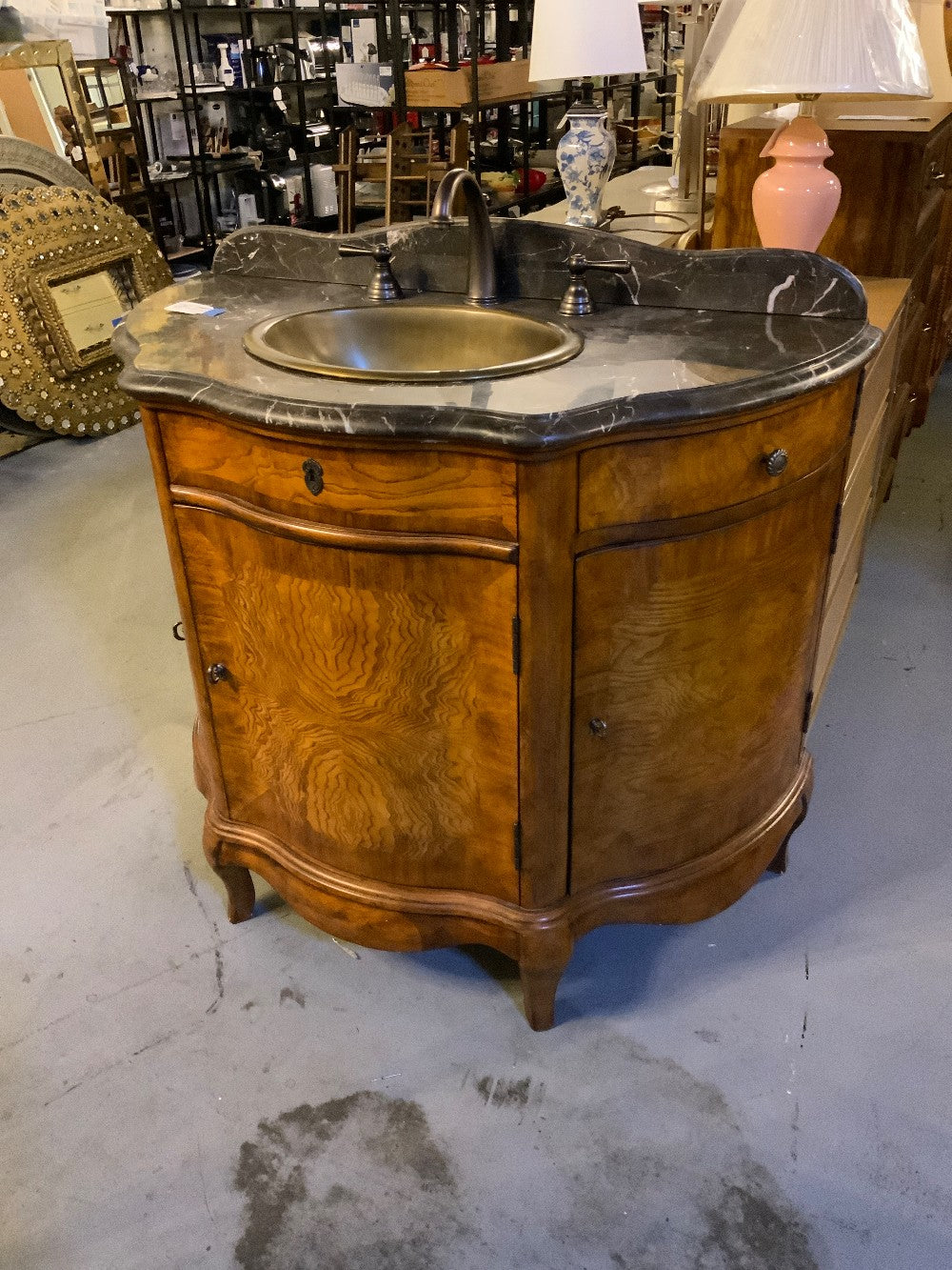 Marble & Ornate Vanity Sink w/ Faucet|289343