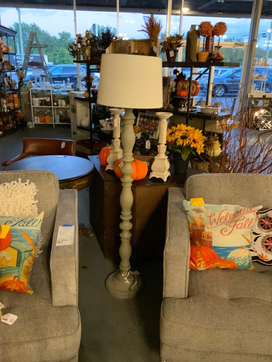 Floor Lamp W/Shade|289354