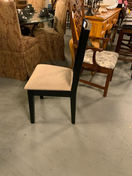 Black Chair W/Tan Cushion|289355