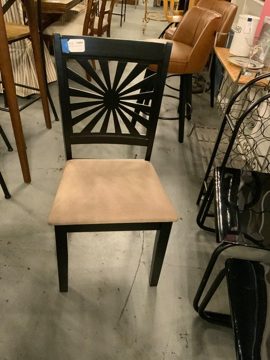 Black Chair W/Tan Cushion|289356