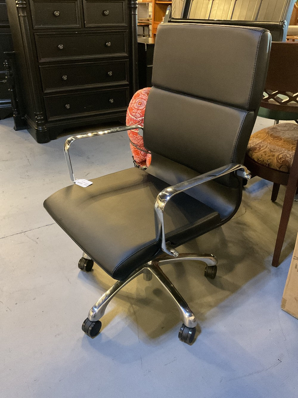 NEW Black Office Chair|289507
