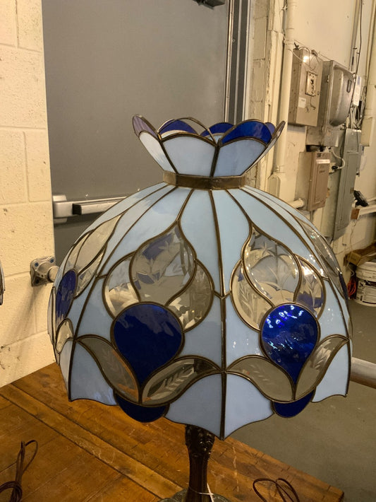 *As is Blue/White Tiffany Style Stained Glass Lamp|289676