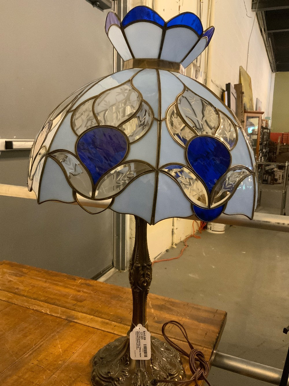 *As is Blue/White Tiffany Style Stained Glass Lamp|289678
